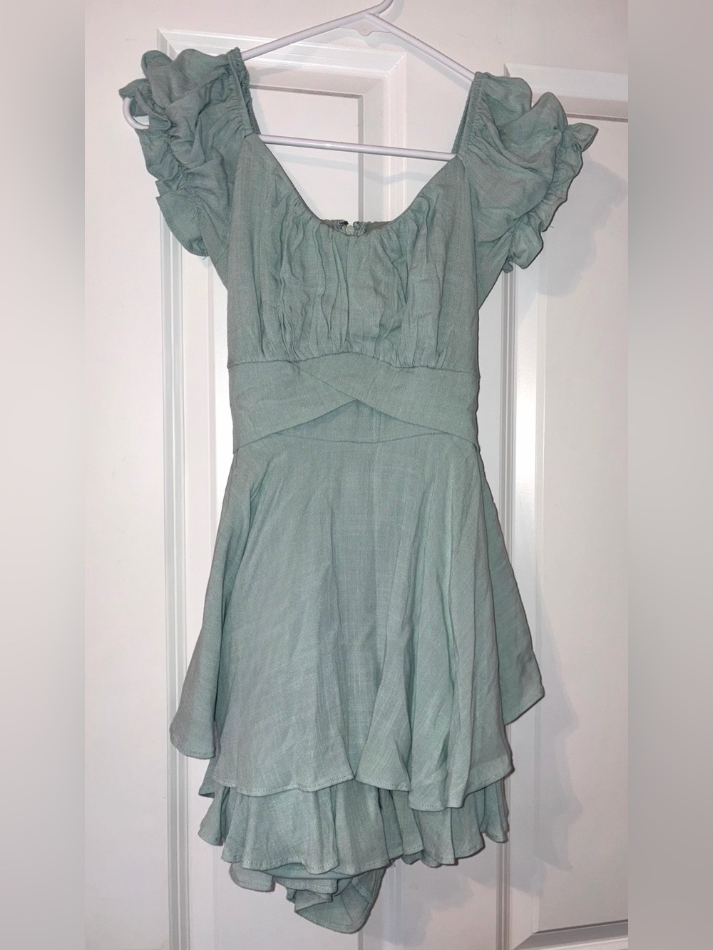 Altar’d State Sats Green Romper - Picture 2 of 4